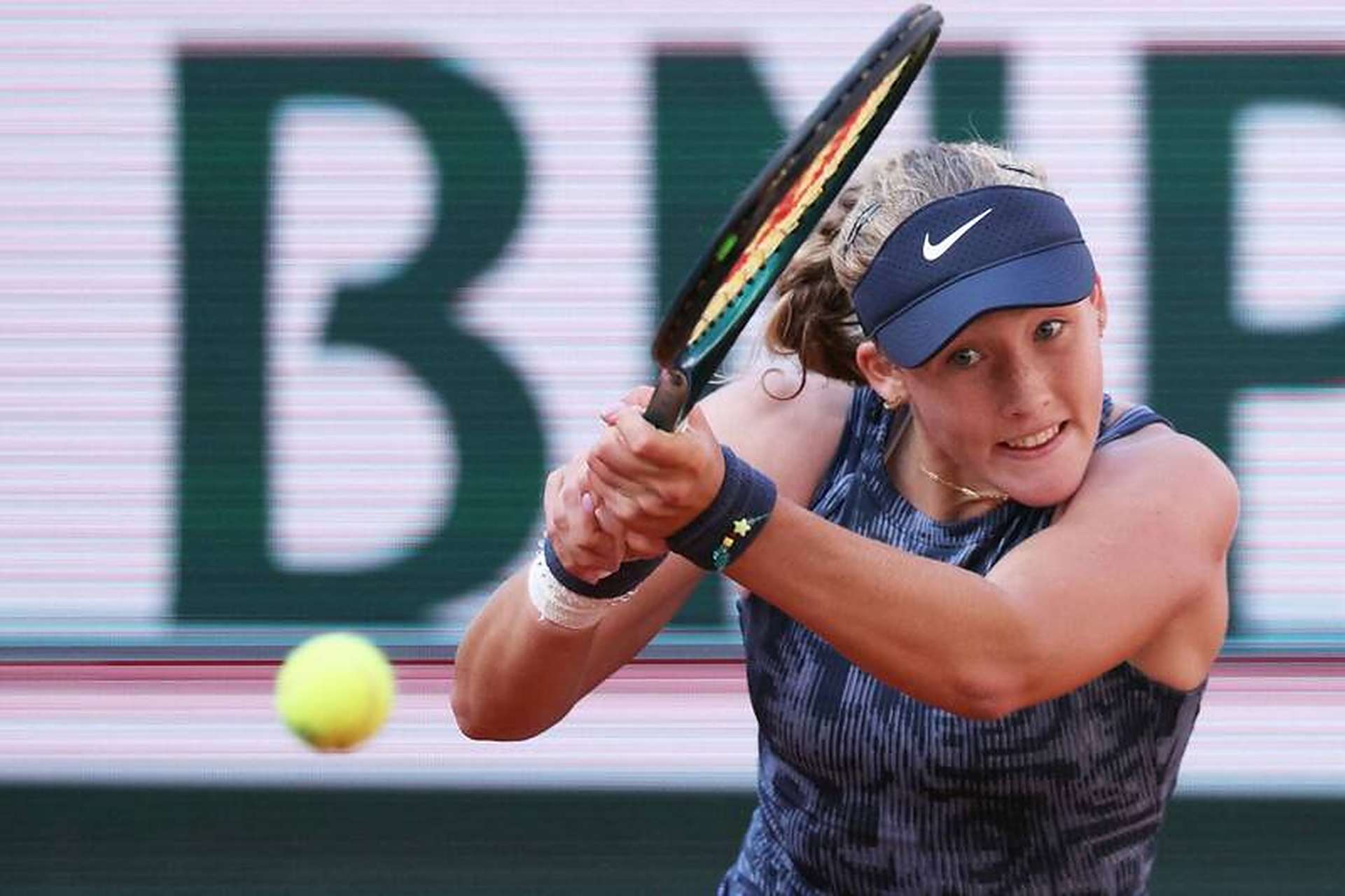 他的经历不 他的经历不